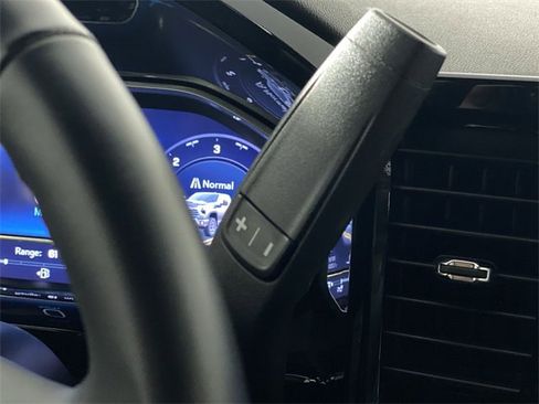 Certified 2024 Chevrolet Silverado 2500 LTZ w/ LTZ Convenience Package image 21