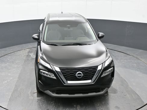 Used 2023 Nissan Rogue SV image 30