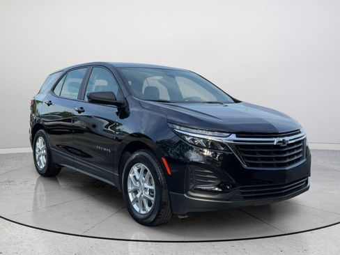 Used 2024 Chevrolet Equinox LS w/ Driver Confidence II Package FWD image 1