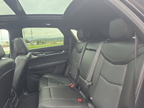 Used 2022 Cadillac XT5 Premium Luxury AWD/4WD image 14