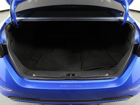 Certified 2025 Nissan Sentra SV image 18