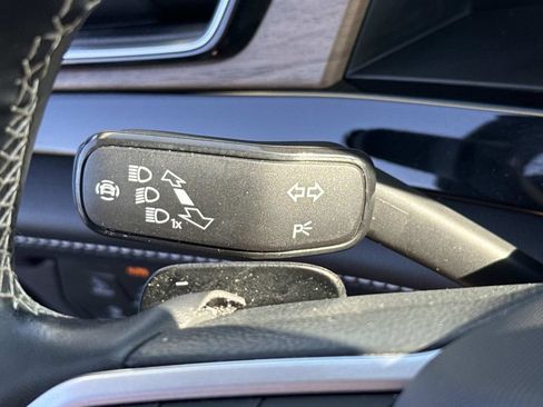 Used 2024 Volkswagen Atlas SE AWD/4WD image 23