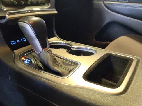 Used 2021 Jeep Grand Cherokee Laredo image 26