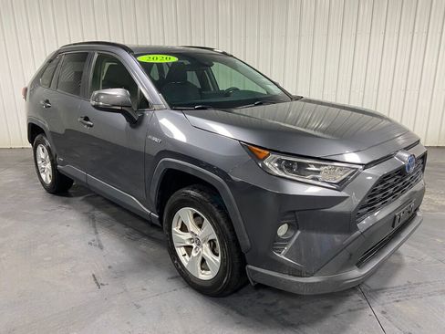 Used 2020 Toyota RAV4 XLE w/ Convenience Package image 20
