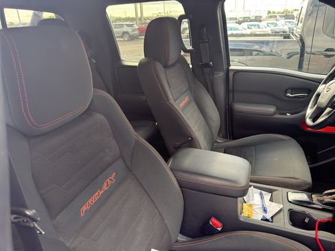 Used 2022 Nissan Frontier PRO-4X w/ Technology Package AWD/4WD image 6