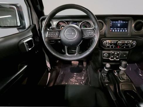 Used 2022 Jeep Gladiator Sport image 5