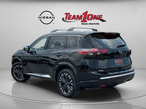 New 2025 Nissan Rogue Platinum image 4