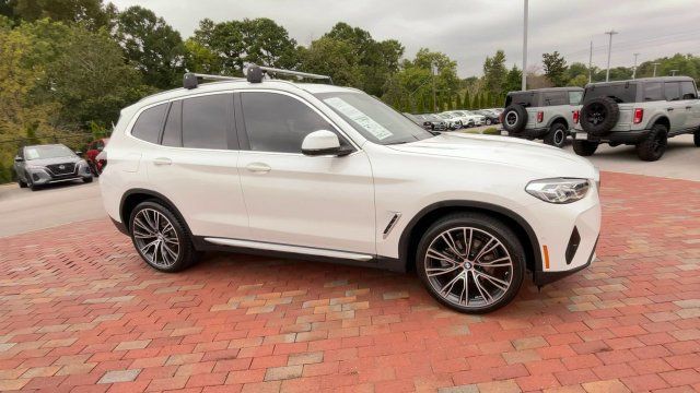 Used 2024 BMW X3 sDrive30i w/ Convenience Package w/ZPA RWD image 3