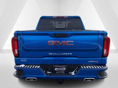 Used 2022 GMC Sierra 1500 AT4 w/ AT4 Preferred Package image 6