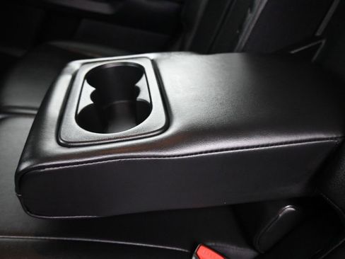 Used 2022 Kia Sorento S image 35