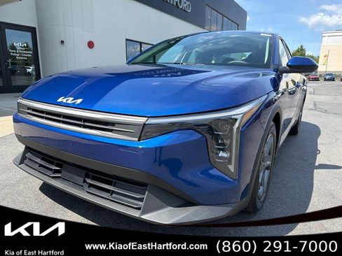Used 2025 Kia K4 FWD image 3