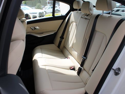 Used 2026 BMW 330i Sedan w/ Convenience Package RWD image 26