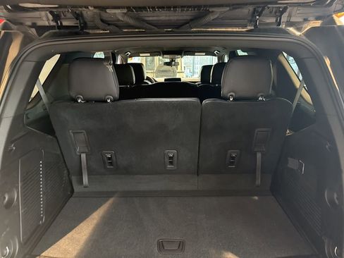 Used 2022 GMC Yukon SLE w/ Gmc Pro Safety Plus Package image 11