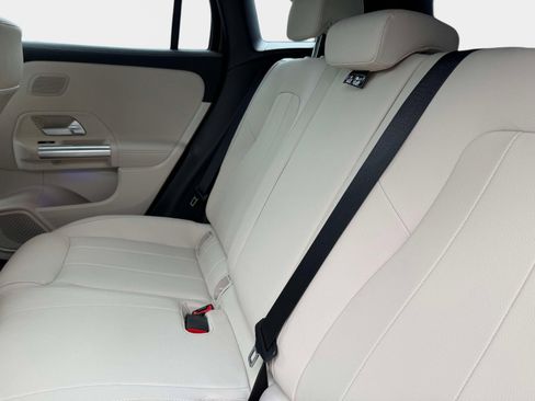 Used 2026 Mercedes-Benz GLA 250 image 14