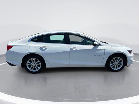 Used 2016 Chevrolet Malibu LT FWD image 4