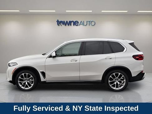 Used 2024 BMW X5 xDrive40i w/ Premium Package AWD/4WD image 2
