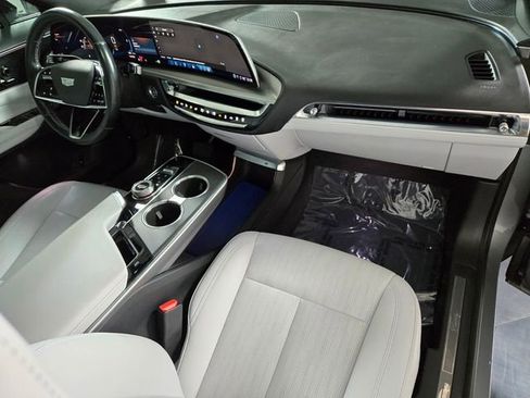 Used 2024 Cadillac Lyriq Luxury image 23