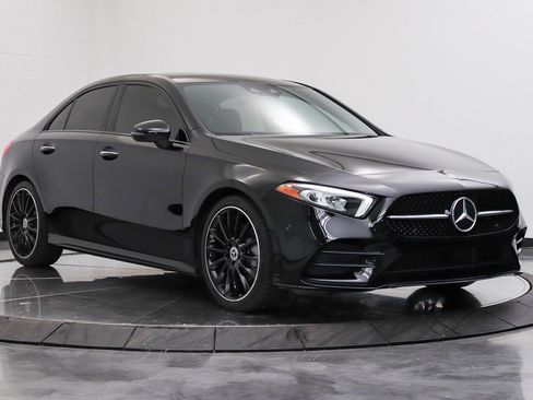 Used 2021 Mercedes-Benz A 220 w/ AMG Line image 7