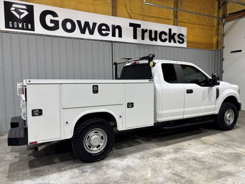 Used 2021 Ford F250 XL w/ Power Equipment Group AWD/4WD image 6