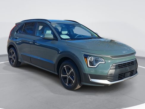 New 2026 Kia Niro EX image 3
