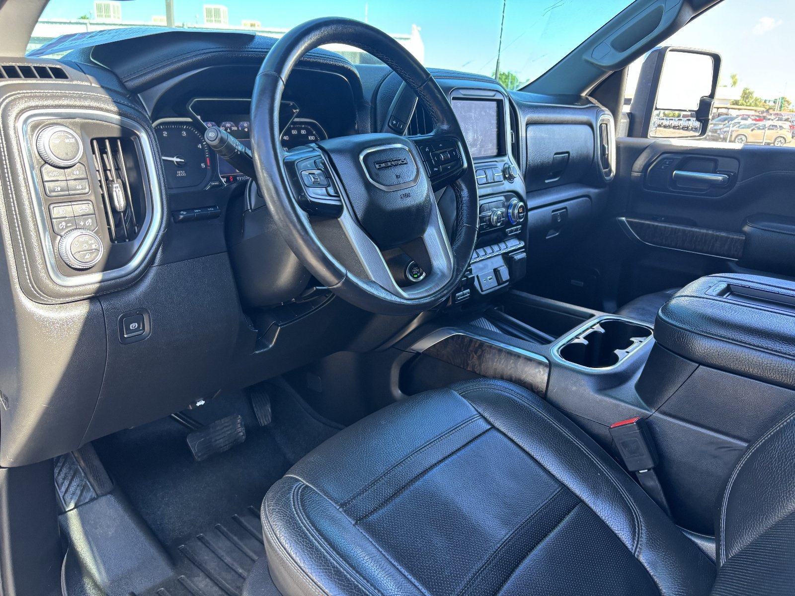 Used 2020 GMC Sierra 2500 Denali w/ Denali Ultimate Package AWD/4WD image 20