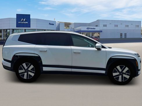 New 2026 Hyundai Ioniq 9 SEL image 9