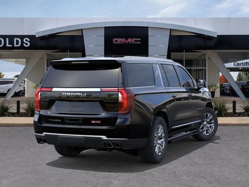 New 2026 GMC Yukon XL Denali w/ Sun & Power Step Package AWD/4WD image 4