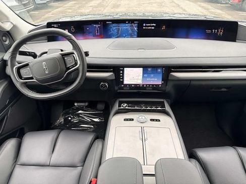 New 2026 Lincoln Navigator Premiere AWD/4WD image 15