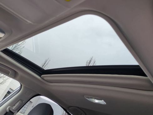 Used 2022 Subaru Crosstrek 2.0i Premium w/ Moonroof Package AWD/4WD image 18