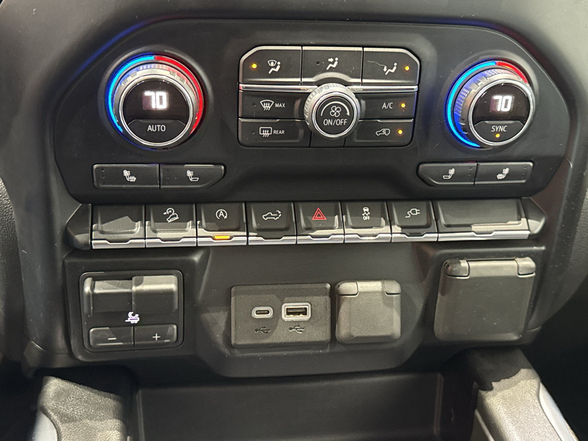 Used 2019 Chevrolet Silverado 1500 LT Trail Boss AWD/4WD image 32