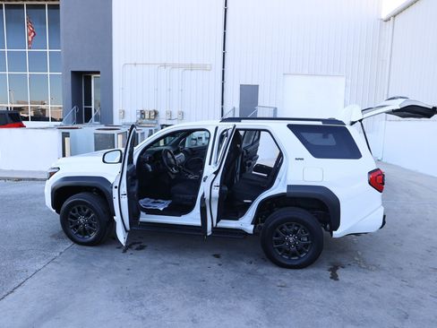 Certified 2025 Toyota 4Runner Limited image 11