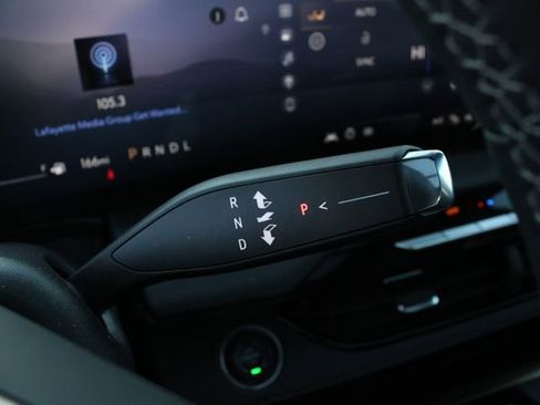 Used 2025 Buick Enclave Avenir w/ Trailering Package, 5000 lbs. image 15