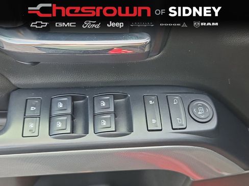 Used 2018 Chevrolet Silverado 1500 LT w/ All Star Edition AWD/4WD image 37