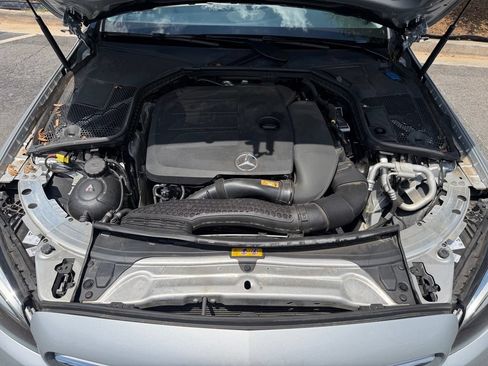 Used 2021 Mercedes-Benz C 300 Sedan image 6