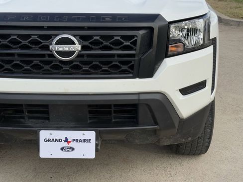 Used 2024 Nissan Frontier S w/ S Utility Package image 10