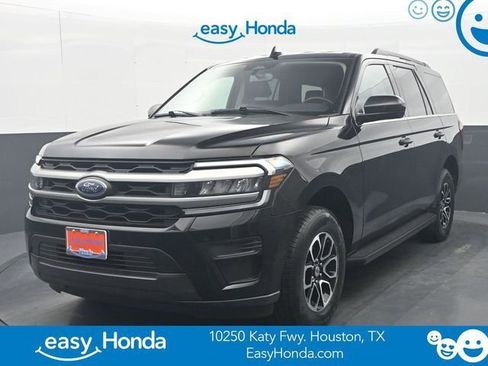 Used 2024 Ford Expedition XLT image 1