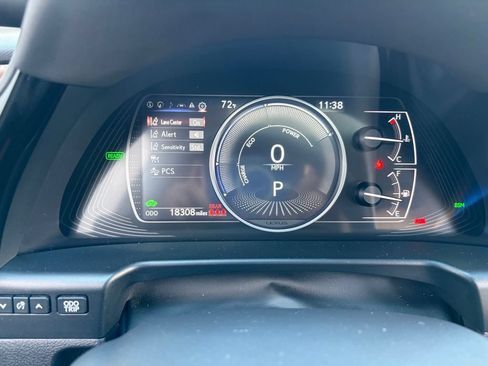 Used 2024 Lexus ES 300h w/ Premium Package FWD image 26