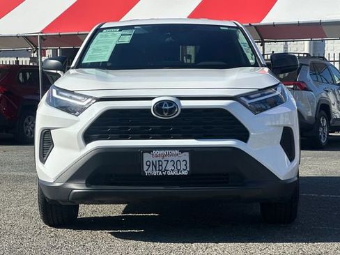 Used 2024 Toyota RAV4 LE image 9