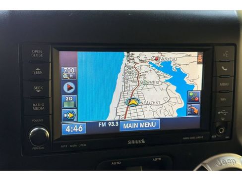 Used 2014 Jeep Wrangler Unlimited Rubicon w/ Connectivity Group AWD/4WD image 21