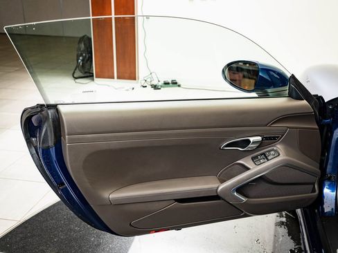 Used 2022 Porsche 718 Cayman S image 26