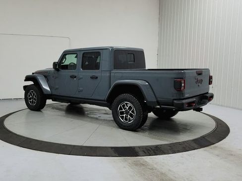 New 2026 Jeep Gladiator Rubicon w/ Steel Bumper Group AWD/4WD image 5