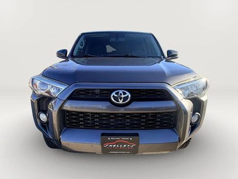 Used 2019 Toyota 4Runner SR5 Premium image 4