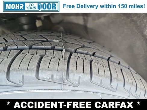 Used 2021 Chrysler Pacifica Touring-L image 22