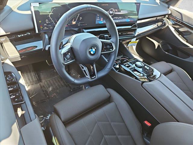 Used 2026 BMW 530i w/ M Sport Package RWD image 10