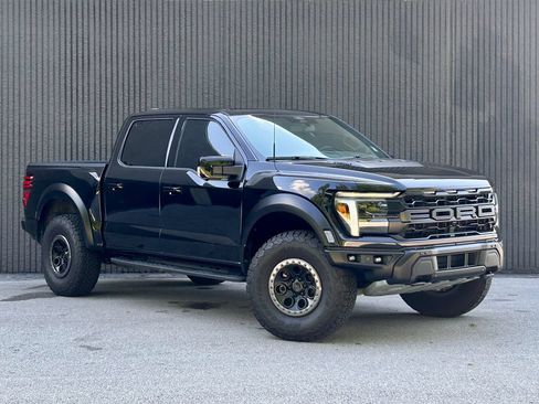 Used 2025 Ford F150 Raptor AWD/4WD image 8
