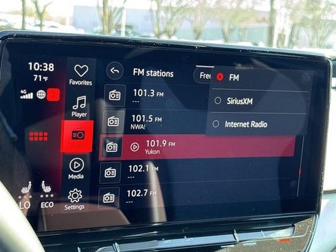 Used 2023 Volkswagen ID.4 Pro image 30