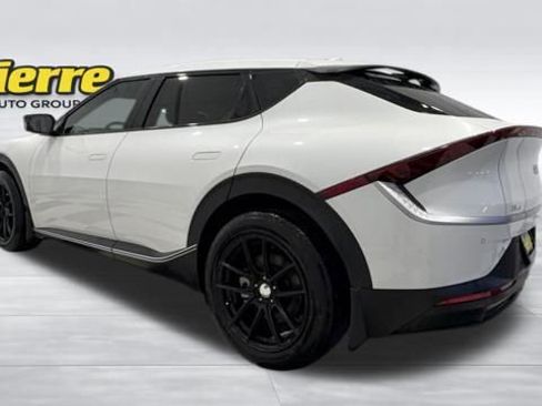 Used 2024 Kia EV6 Light image 2