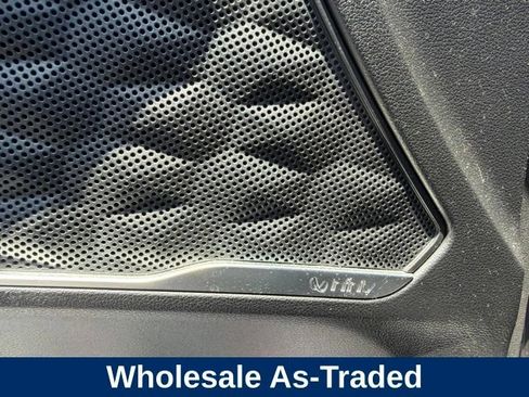 Used 2020 Hyundai Santa Fe SEL w/ Convenience Package FWD image 11
