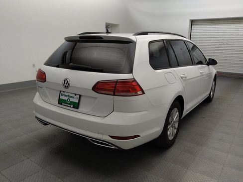 Used 2019 Volkswagen Golf S FWD image 9