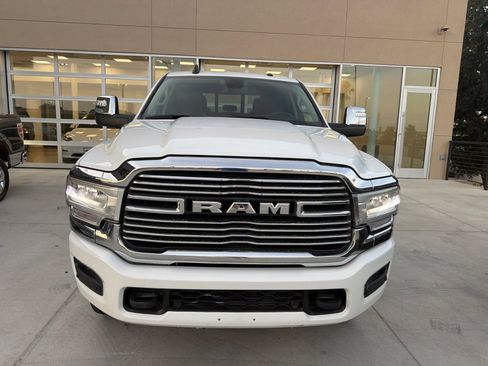 Used 2023 RAM 2500 Laramie AWD/4WD image 2